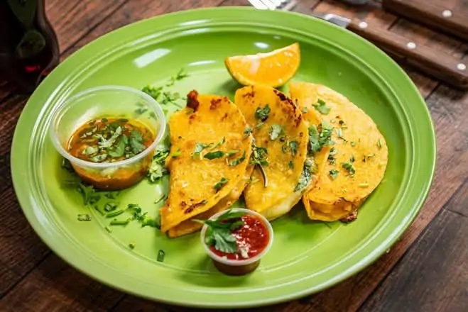 Tacos de birria de Ventanita Tex Mex